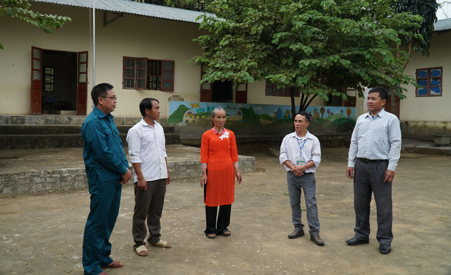 Điểm bản Chà Lâng, Trường Tiểu học Hữu Khuông, huyện Tương Dương, Nghệ An. Điểm bản Chà Lâng, Trường Tiểu học Hữu Khuông, huyện Tương Dương, Nghệ An.