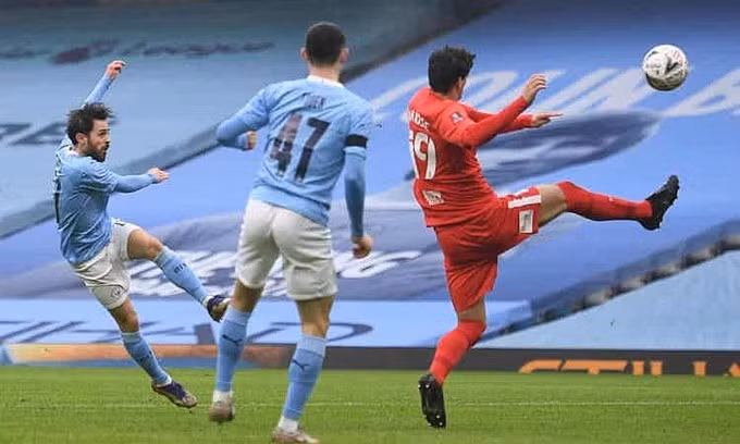 Bernardo Silva chói sáng giúp Man City thắng “3 sao” ở vòng 3 FA Cup.