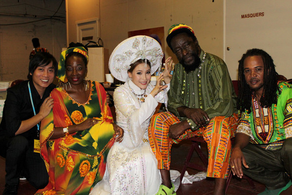 Hồ Quỳnh Hương diễn nhạc kịch tại Mỹ ảnh 7 hqh-vs-Black-Uhuru-2.jpg