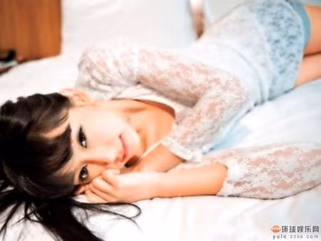 5 mỹ nhân Trung Quốc bị phát tán ảnh "nóng" bây giờ ra sao? ảnh 9