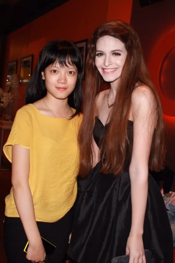 Được biết, Minh Tâm xuất hiện trong sự kiện này cùng với hot girl&nbsp;Lily Luta - người yêu cũ một thời của anh trai. Cô gặp Andrea và cả 2 đã trò chuyện khá thân thiết với nhau.