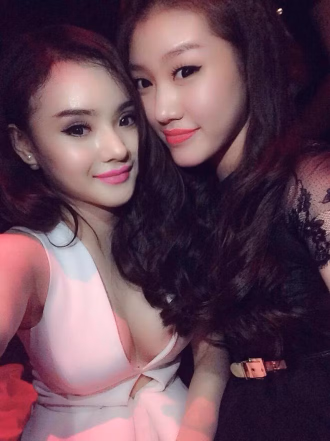 Em gái Angela Phương Trinh bị nghi nâng cấp vòng một
