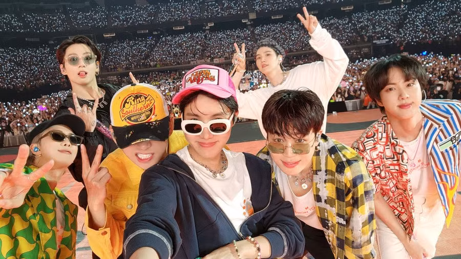 Nhóm nhạc đình đám BTS sẽ không tham dự Billboard Music Awards 2022.