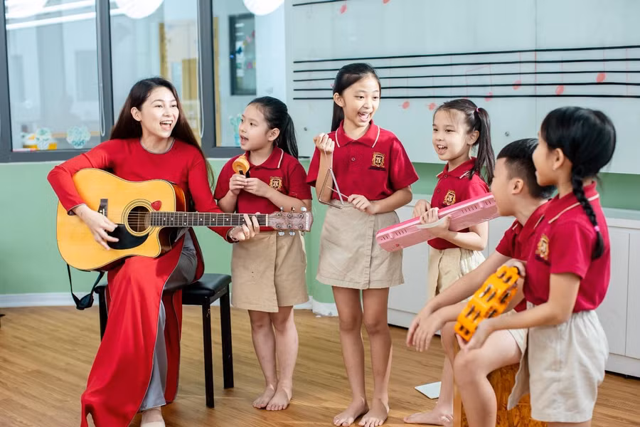 Học sinh thỏa sức bồi dưỡng năng khiếu tự chọn cùng các chuyên gia trong 5 tuần đầu của Khóa hè.