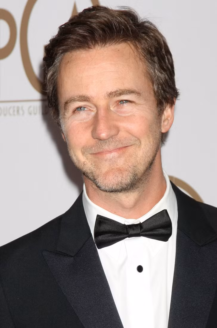 10 người nổi tiếng có ngoại hình chuẩn "soái ca" lại thông minh cực đỉnh ảnh 8