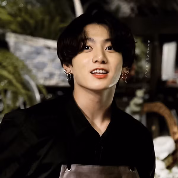 Jungkook (BTS) vượt mặt Lisa để xác lập kỷ lục khủng ảnh 2