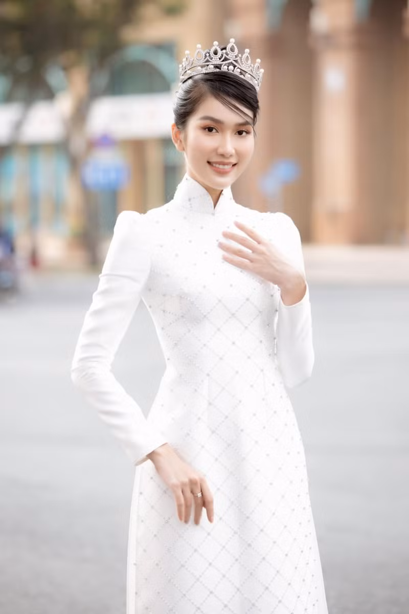 Á hậu Phương Anh sẽ đại diện Việt Nam tham dự Hoa hậu Quốc tế 2022 (Miss International) vào tháng 12 tới đây tại Nhật Bản.