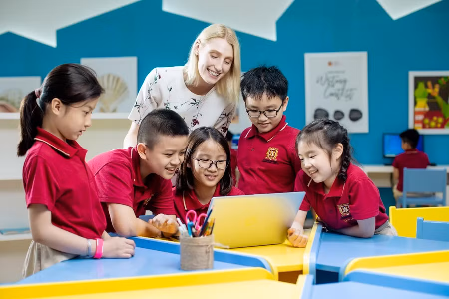 Trang bị nền tảng kiến thức và kỹ năng Nghe, Nói, Đọc, Viết tiếng Anh trong những ngày hè để chuẩn bị sẵn sàng cho năm học mới.