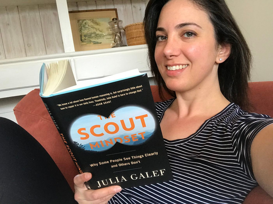 Tác giả Julia Galef. Tác giả Julia Galef.