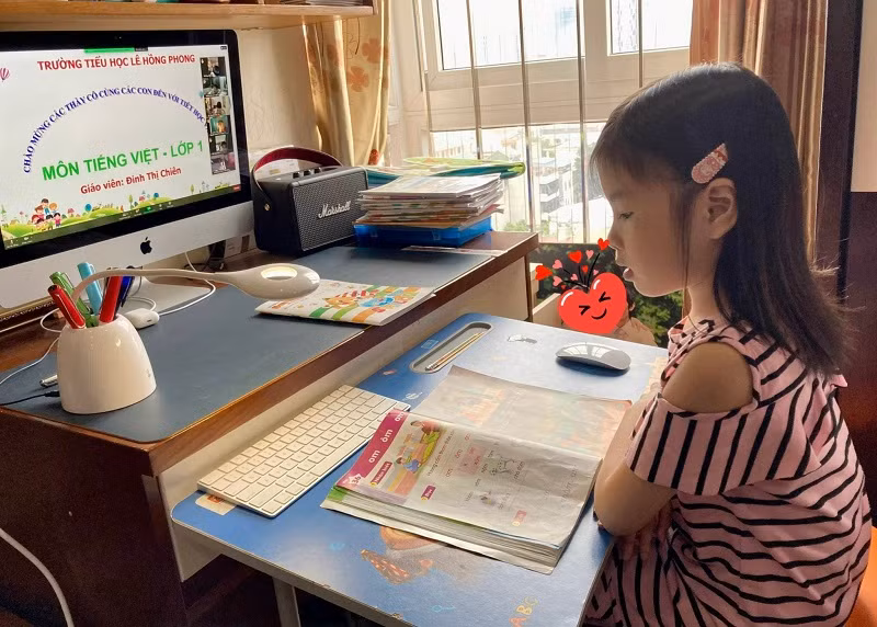 Học sinh Trường Tiểu học Lê Hồng Phong (quận Hà Đông) đã quen với hình thức học trực tuyến.