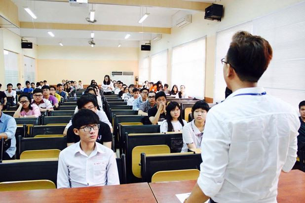 Thí sinh trong phòng thi điểm thi Đại học FPT TP.HCM
