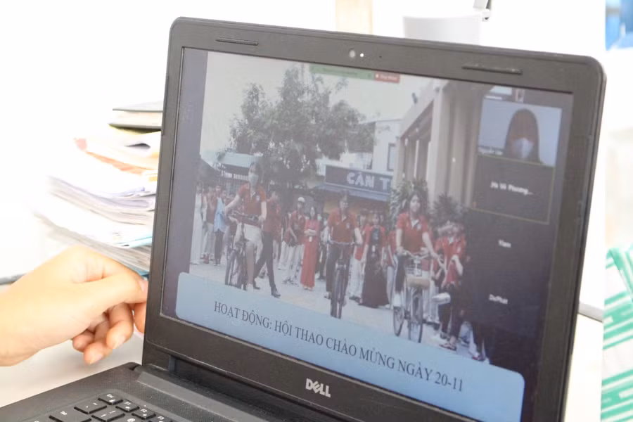 Xem lại những hoạt động của học sinh qua hình ảnh trong năm học vừa qua