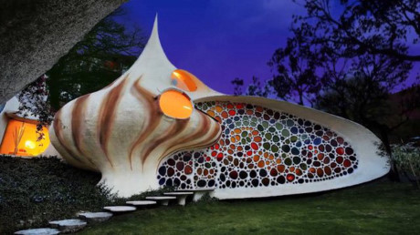 Những ngôi nhà Nhung ngoi nha