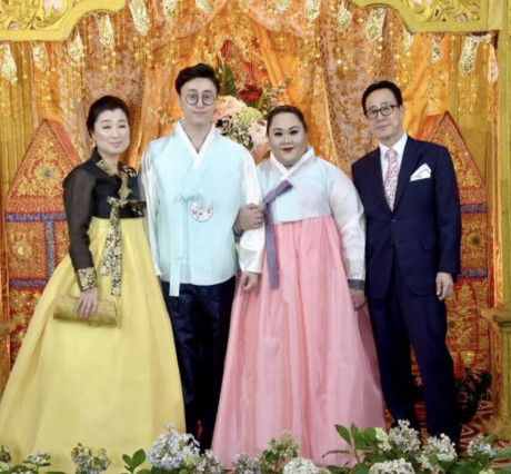 Cuộc hôn nhân giữa hoàng tử và Lọ Lem thời hiện đại khiến bao người ngưỡng mộ - Ảnh 9 Cuoc hon nhan giua hoang tu va Lo Lem thoi hien dai khien bao nguoi nguong mo - Anh 9