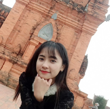 Nữ nhân viên bảo vệ siêu thị trẻ đẹp ở Hà Nội hết hồn vì bỗng dưng nổi tiếng - Ảnh 4 Nu nhan vien bao ve sieu thi tre dep o Ha Noi het hon vi bong dung noi tieng - Anh 4