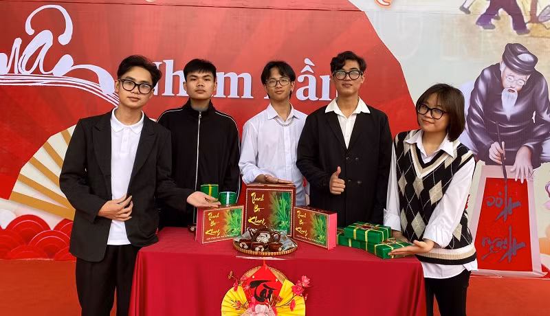 Học sinh tỉnh Ninh Bình tham gia vòng chung kết cuộc thi Học sinh, sinh viên với ý tưởng khởi nghiệp.