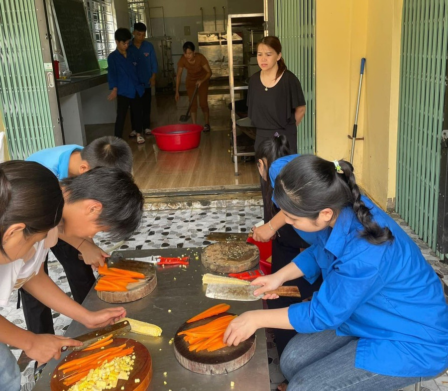 Nhiều trường học vùng cao Lào Cai khởi động Chương trình Tiếp sức mùa thi. Nhiều trường học vùng cao Lào Cai khởi động Chương trình Tiếp sức mùa thi.