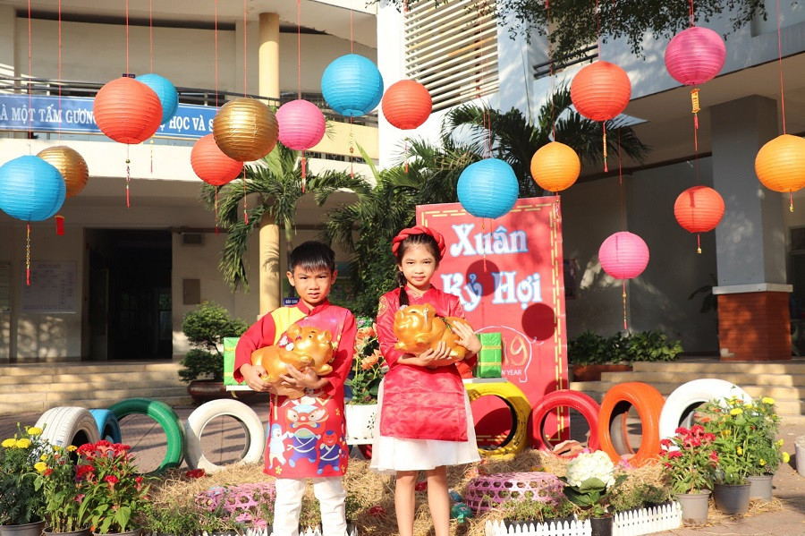 Được ba mẹ lưu giữ hình ảnh đẹp.