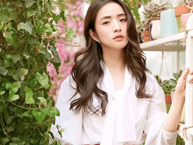 Lâm Y Thần. Lâm Y Thần.