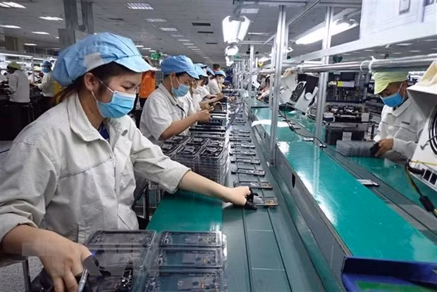 Công nhân tại một doanh nghiệp ở Thái Nguyên. (Nguồn: TTXVN).