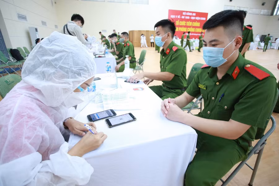 Gần 1.000 cán bộ, chiến sĩ Công an Nhân dân hỗ trợ các tỉnh phía Nam chống dịch ảnh 3