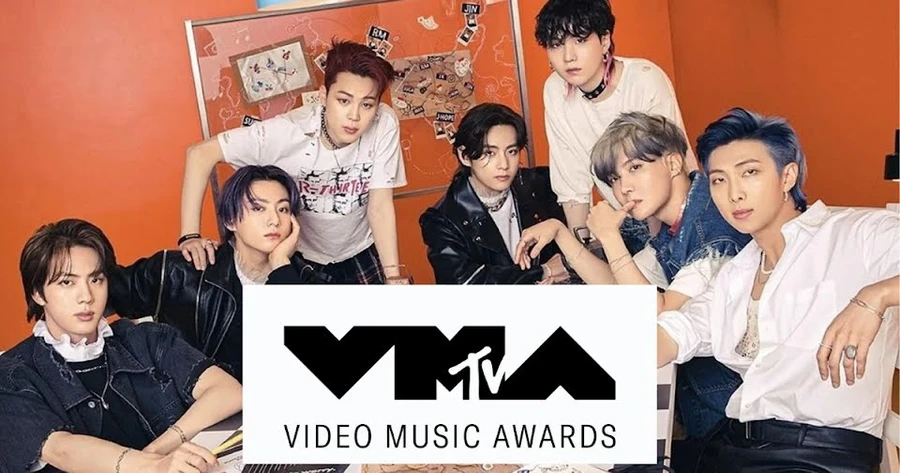 BTS đã giành giải Ca khúc Kpop xuất sắc nhất và Nhóm nhạc của năm tại VMAs 2021.