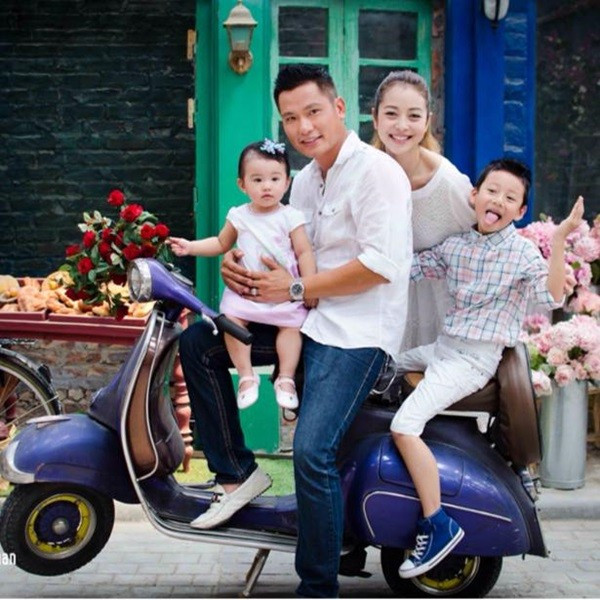 Vẻ thơ ngây đáng yêu của con gái Jennifer Phạm 2 Vẻ thơ ngây đáng yêu của con gái Jennifer Phạm 2