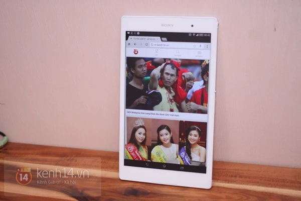 Xperia Z3 Tablet Compact của Sony nặng 270 g và dày chỉ 6,4 mm.