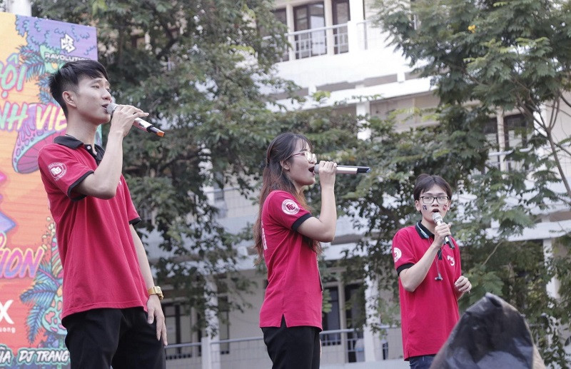 Học trực tiếp sẽ giúp sinh viên tham gia đầy đủ các hoạt động. Ảnh minh họa Học trực tiếp sẽ giúp sinh viên tham gia đầy đủ các hoạt động. Ảnh minh họa