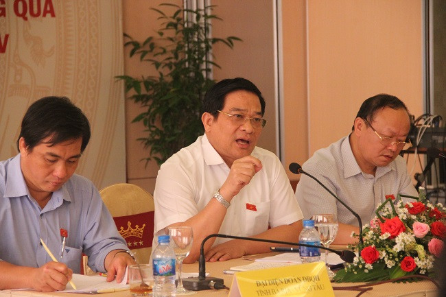 Chủ tịch Hội đồng Dân tộc chia sẻ ý kiến tại buổi lấy ý kiến