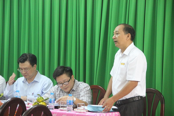 Đại diện Trung tâm GDTX - Hướng nghiệp Vũng Tàu chia sẻ với đoàn công tác của Bộ GD&ĐT