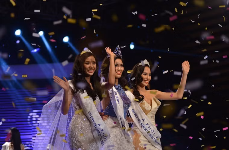 Chang duong lot xac cua tan Hoa khoi Ao dai Lan Khue-Hinh-11