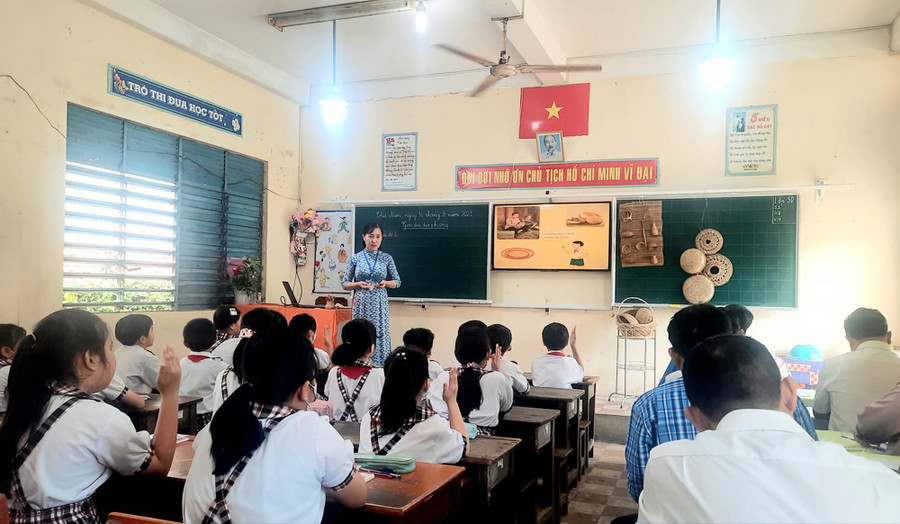 An Giang tích hợp, lồng ghép Tài liệu giáo dục địa phương lớp 3, lớp 4 vào các môn học và hoạt động GD.