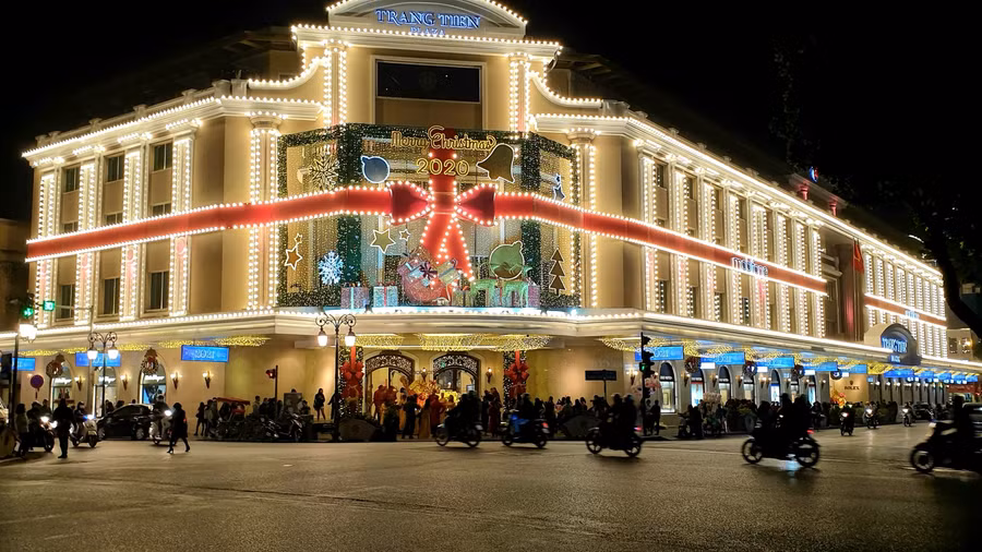 Theo UBND quận Hoàn Kiếm, việc mở rộng không gian đi bộ phía Nam khu phố cổ Hà Nội kết nối với phía Bắc không gian đi bộ khu vực hồ Hoàn Kiếm và phụ cận tạo thành một chỉnh thể để bổ trợ chức năng hoàn chỉnh, cộng hưởng giá trị, tạo ra sự gắn kết giữa 2 không gian đi bộ sẽ đáp ứng được nhu cầu của người dân và du khách đến thăm quan, thưởng ngoạn, du lịch văn hóa và mua sắm, ẩm thực, qua đó phát huy hết tiềm năng, giá trị văn hóa lịch sử của khu phố cổ Hà Nội, khu vực hồ Hoàn Kiếm và vùng phụ cận; phù hợp với lộ trình từng bước mở rộng không gian đi bộ trên địa bàn quận Hoàn Kiếm theo chủ trương của Thành ủy, UBND thành phố Hà Nội.