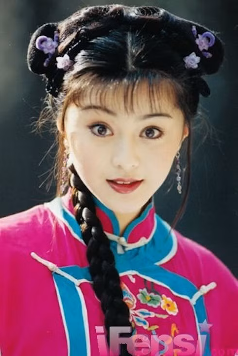 Băng Băng vai Kim Tỏa phim Hoàn Châu cách cách