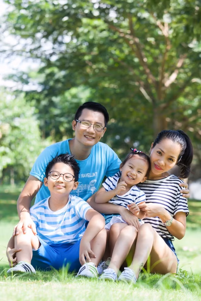 Hoàng Bách nhiều lần phải xin lỗi con