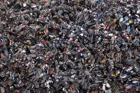 Nhung “nghia dia” xe co khong lo tren khap Trung Quoc