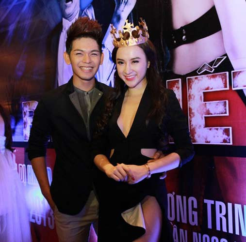 Những trang phục sexy Những trang phục sexy