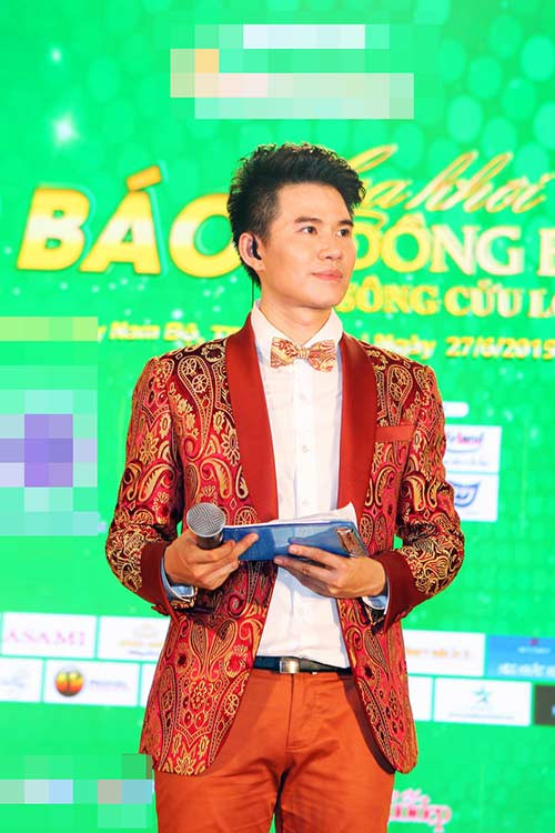 MC Vũ Mạnh Cường đẹp đôi bên Quỳnh Chi - 2