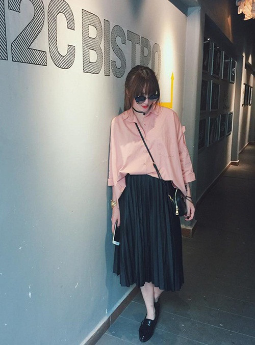 Sao Việt chạy theo mốt đeo vòng từng bị chê là thảm họa ảnh 4 Sao Việt chạy theo mốt đeo vòng từng bị chê là thảm họa