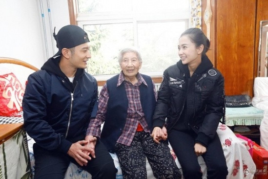 Cuộc sống của Huỳnh Hiểu Minh và Angelababy sau đám cưới cổ tích ảnh 6 Cuộc sống của Huỳnh Hiểu Minh và Angelababy sau đám cưới cổ tích ảnh 6