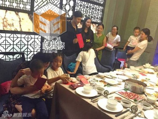 Cuộc sống của Huỳnh Hiểu Minh và Angelababy sau đám cưới cổ tích ảnh 2 Cuộc sống của Huỳnh Hiểu Minh và Angelababy sau đám cưới cổ tích ảnh 2