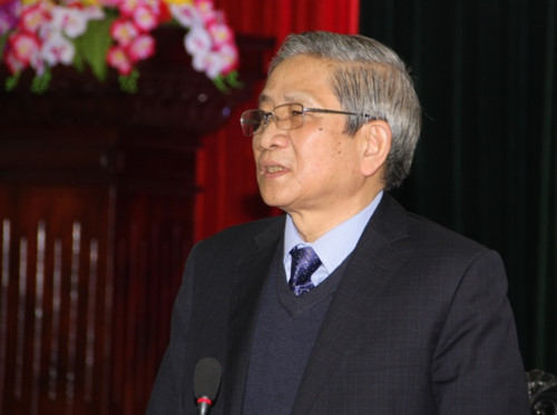 GS Nguyễn Minh Thuyết phát biểu tại buổi họp báo GS Nguyễn Minh Thuyết phát biểu tại buổi họp báo