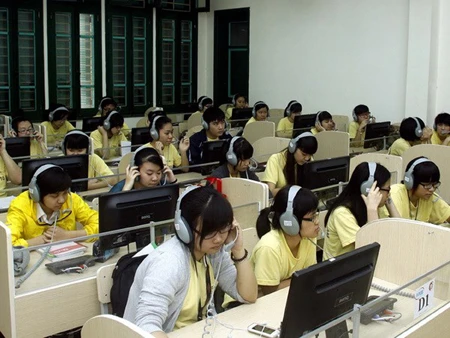Hà Nội rà soát thiết bị phòng học ngoại ngữ