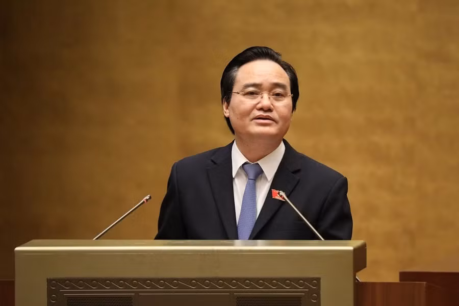 Bộ trưởng Bộ GD-ĐT Phùng Xuân Nhạ đọc tờ trình của Chính phủ về dự án luật sửa đổi, bổ sung một số điều của Luật Giáo dục đại học . Ảnh Kỳ Anh Bộ trưởng Bộ GD-ĐT Phùng Xuân Nhạ đọc tờ trình của Chính phủ về dự án luật sửa đổi, bổ sung một số điều của Luật Giáo dục đại học . Ảnh Kỳ Anh