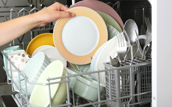 8 lỗi khi rửa bát đĩa gây hại sức khỏe ai cũng có thể mắc - Ảnh 6 8 lỗi khi rửa bát đĩa gây hại sức khỏe ai cũng có thể mắc - Ảnh 6