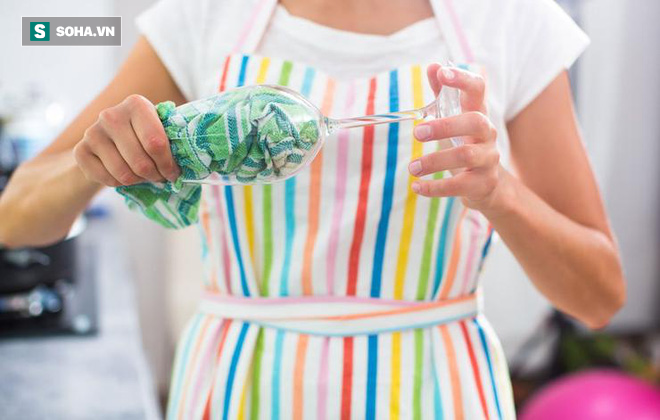 8 lỗi khi rửa bát đĩa gây hại sức khỏe ai cũng có thể mắc - Ảnh 7 8 lỗi khi rửa bát đĩa gây hại sức khỏe ai cũng có thể mắc - Ảnh 7