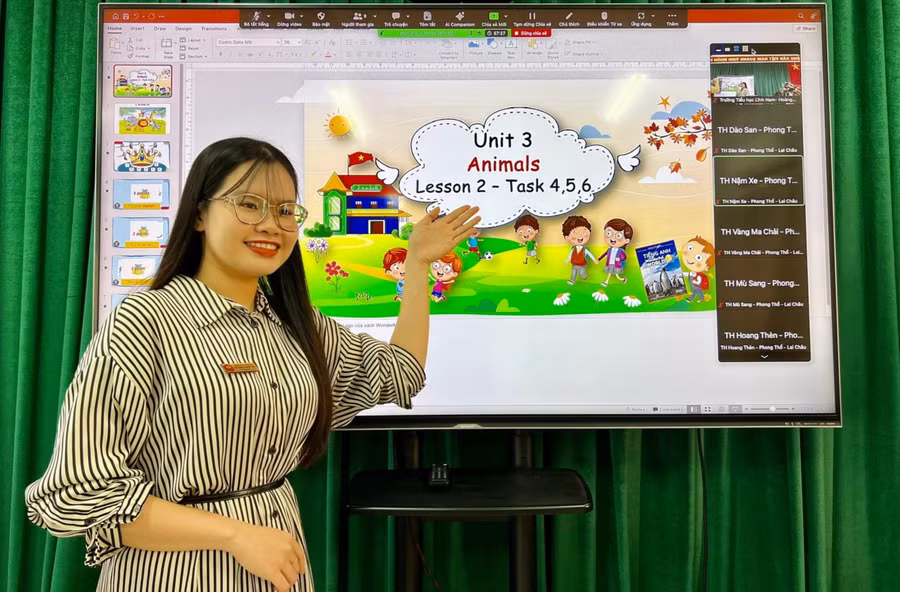 Cô Đỗ Dương Phương Thảo - Trường Tiểu học Lĩnh Nam (quận Hoàng Mai) dạy tiếng Anh cho học sinh huyện Phong Thổ, tỉnh Lai Châu. Ảnh: Lan Anh