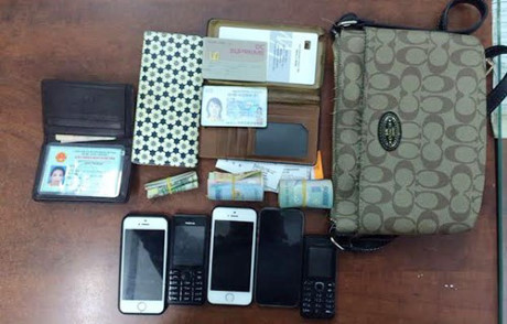 Tom gon bang moc tui bat xe tu Nha Trang vao Sai Gon kiem an - Anh 2