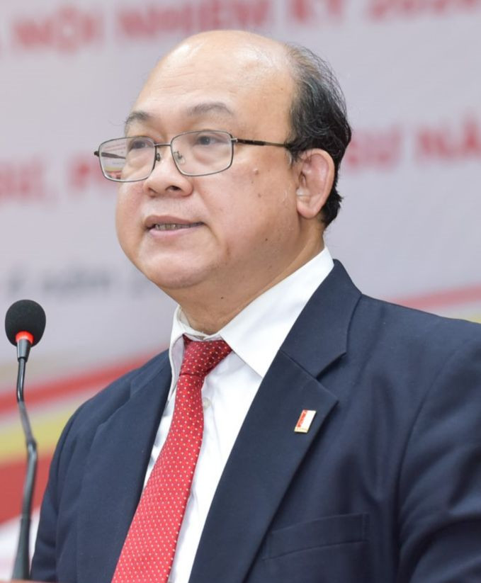 PGS.TS Huỳnh Quyết Thắng. PGS.TS Huỳnh Quyết Thắng.